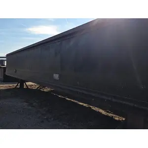 Shugart 5' Barge 40' x 10' x 5'